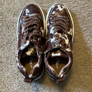 J Slides 7 cow print sneakers